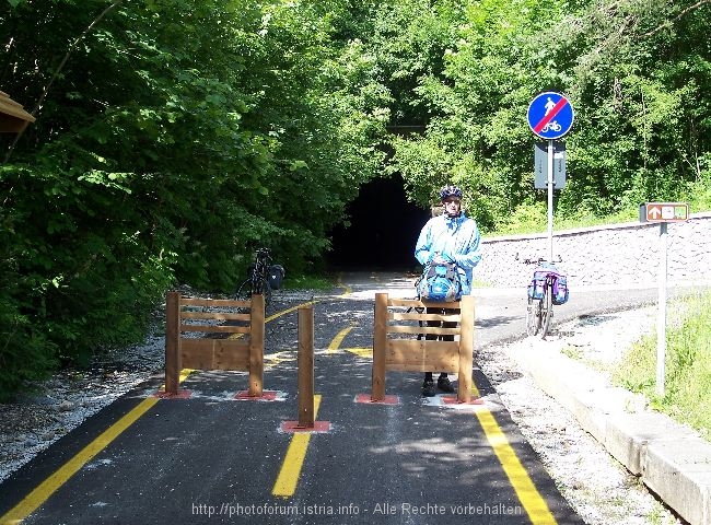 erster_Tunnel_Alpe-Adria-Radweg.jpg