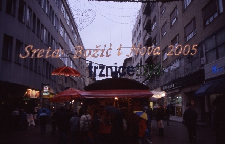 Kopie_von_u2004-12-28-000_Weihnachtsmarkteingang.jpg